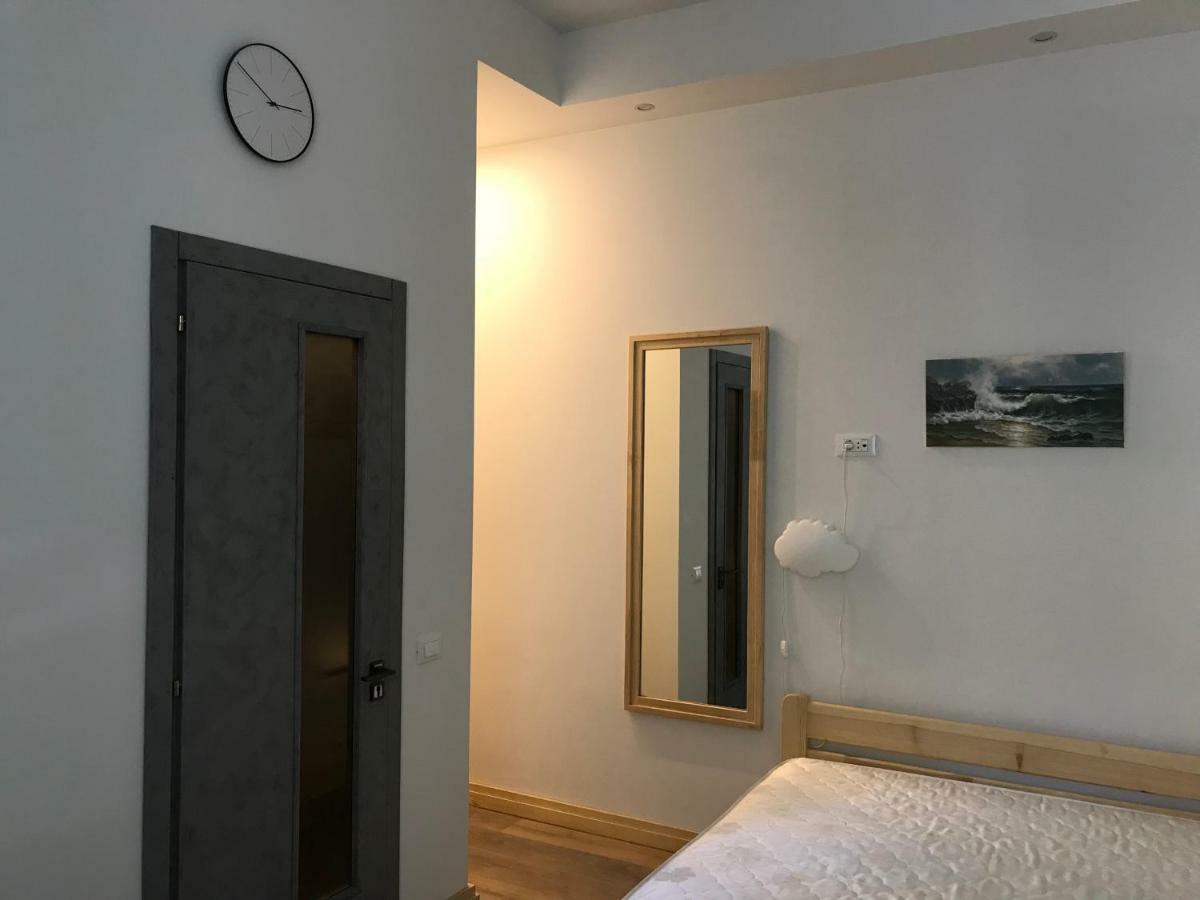 Апартаменты На Дворянская Odessa Extérieur photo